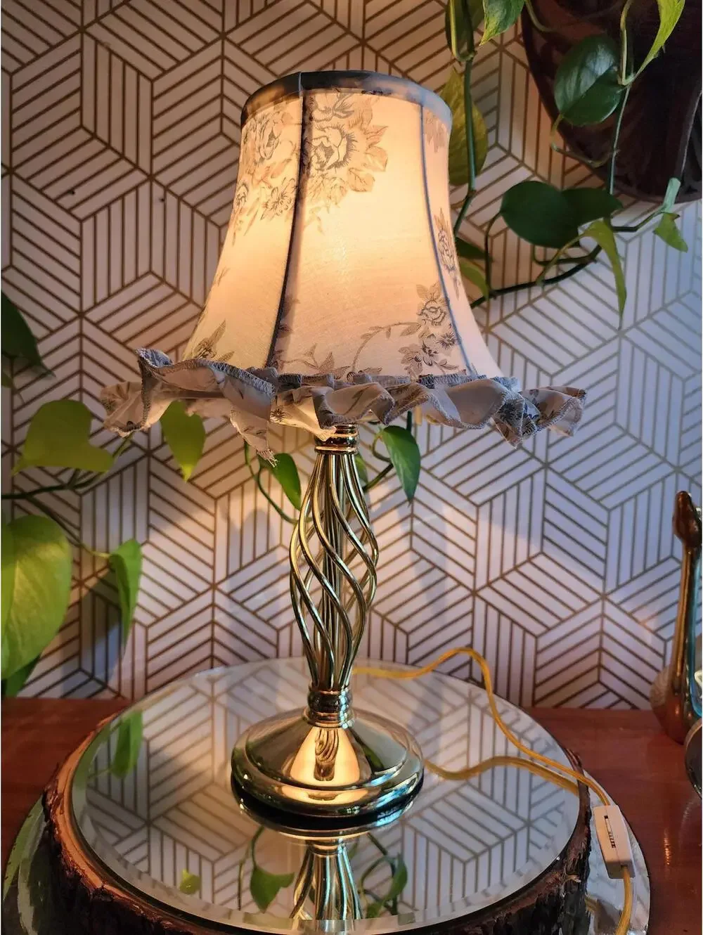 Vintage Gold Twisted Brass Accent Lamp 17